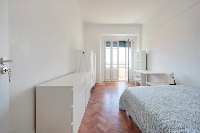 Private room in Rua Sampaio e Pina, Lisbon (1196077) room image 2