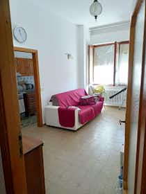 Private room for rent for €1,000 per month in Alba Adriatica, Lungomare Guglielmo Marconi