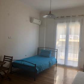 Apartment for rent for €1,200 per month in Athens, Veikou
