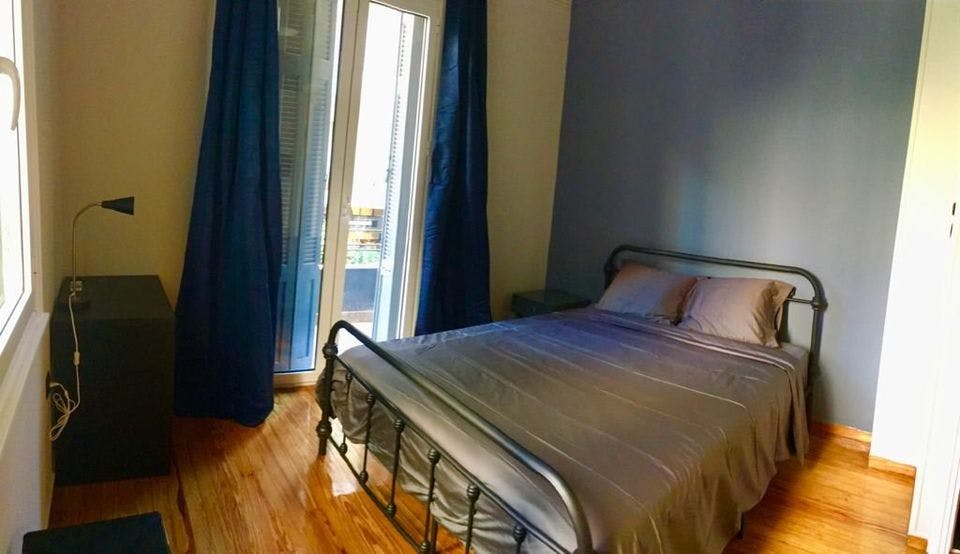 私人房间 正在以 €420 的月租出租，其位于 Athens, Ippokratous