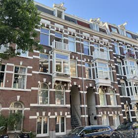 Appartement te huur voor € 2.950 per maand in Amsterdam, Derde Helmersstraat