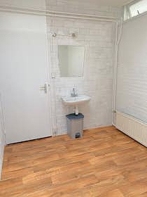 私人房间 正在以 €545 的月租出租，其位于 Hengelo, Lindenweg