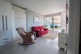 单间公寓 正在以 €1,250 的月租出租，其位于 Valencia, Calle Pintor Stolz