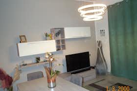 Appartement te huur voor € 3.000 per maand in Chianciano Terme, Via Giuseppe Sabatini