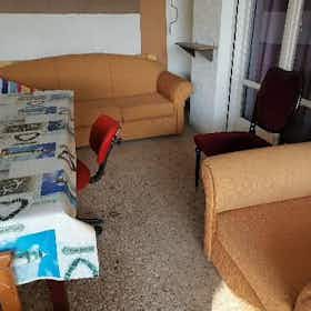 Apartment for rent for €650 per month in Athens, Remoundou