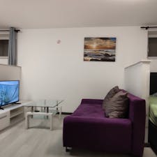Wohnung for rent for 1.100 € per month in Köln, Mozartstraße