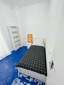 Pokój prywatny do wynajęcia za 380 € miesięcznie w mieście Bari, Viale Gaetano Salvemini