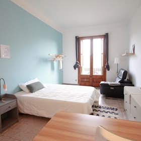 Private room for rent for €820 per month in Barcelona, Gran Via de les Corts Catalanes