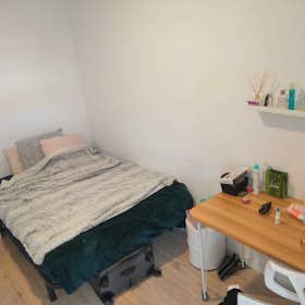Private room for rent for €600 per month in Barcelona, Carrer d'Aribau