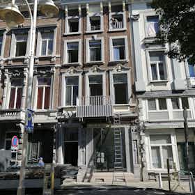 单间公寓 正在以 €750 的月租出租，其位于 Liège, Boulevard Saucy