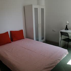 Private room for rent for €535 per month in Barcelona, Carrer de Muntaner