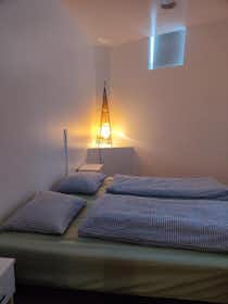 Private room for rent for ISK 375,280 per month in Reykjavík, Skógarhlíð
