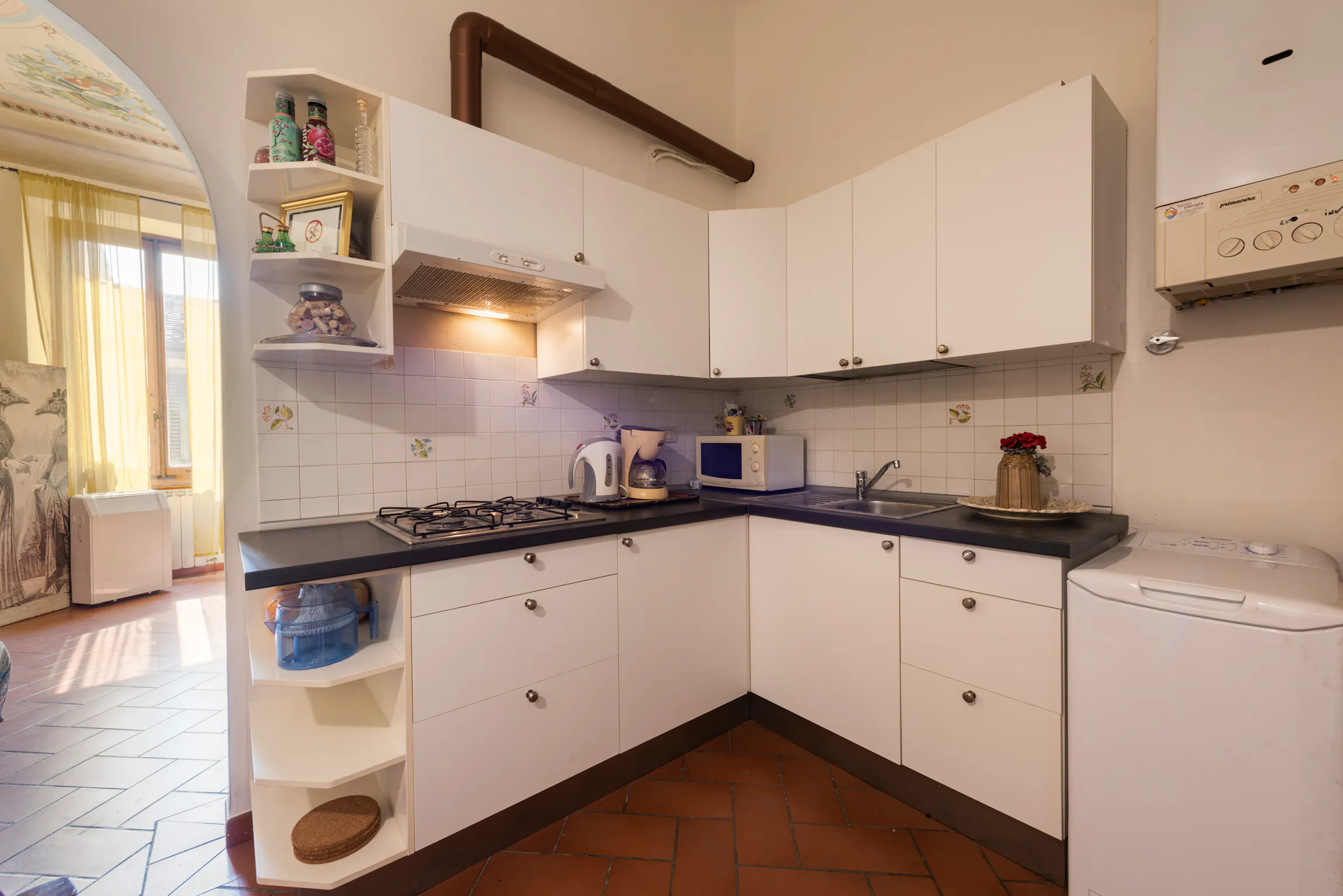 1-Bedroom Apartment in Via San Zanobi, Florence (1203312) ROOM 1