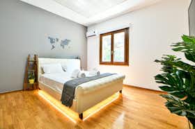 Appartement te huur voor € 980 per maand in Athens, Papadiamantopoulou