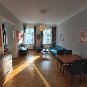 Apartment for rent for €2,500 per month in Berlin, Dunckerstraße
