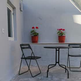 Private room for rent for €350 per month in Athens, Acharnon
