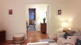 Apartamento para alugar por € 1.650 por mês em Lisbon, Rua Doutor Gama Barros