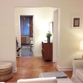 Appartement à louer pour 1 650 €/mois à Lisbon, Rua Doutor Gama Barros