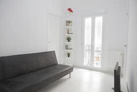 Apartament de închiriat pentru 900 EUR pe lună în Madrid, Avenida de la Albufera