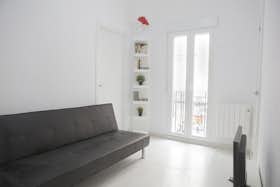 Apartamento para alugar por € 900 por mês em Madrid, Avenida de la Albufera