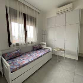Apartament de închiriat pentru 650 EUR pe lună în Thessaloníki, Kleious