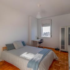 WG-Zimmer for rent for 490 € per month in Porto, Rua de Cinco de Outubro