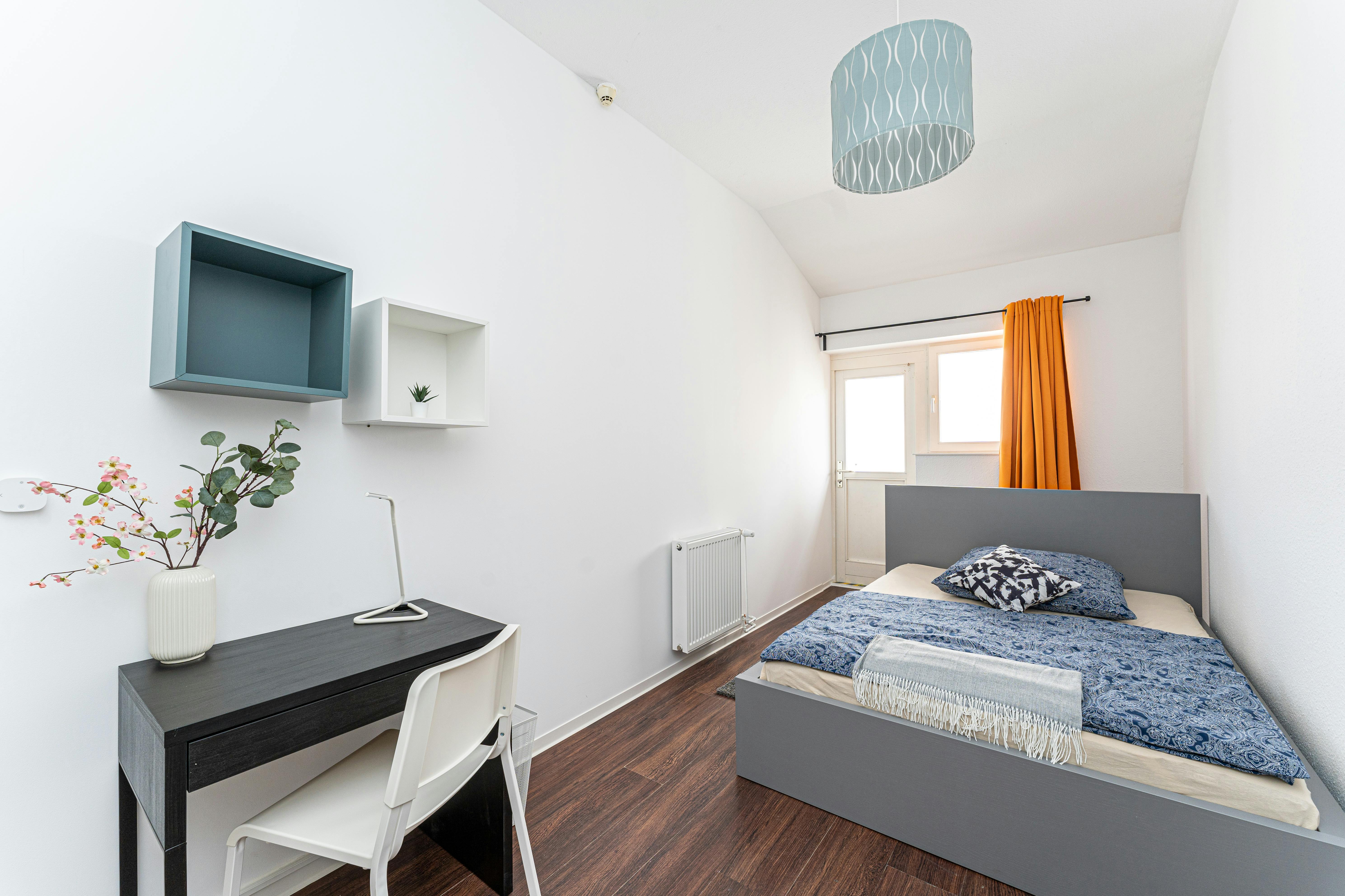 私人房间 正在以 €690 的月租出租，其位于 Berlin, Köpenicker Straße