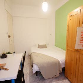 Private room for rent for €440 per month in Barcelona, Carrer del Cinca