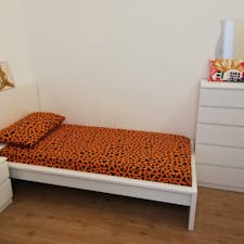 WG-Zimmer for rent for 470 € per month in Genoa, Via Caffaro