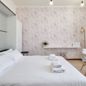 Appartamento for rent for 1.310 € per month in Milan, Via Gallura