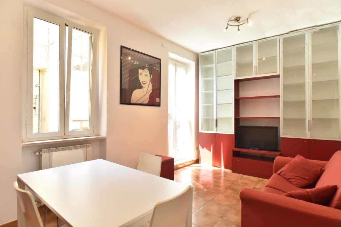 Appartamento in affitto a 1370 € al mese a Rome, Via Cunfida