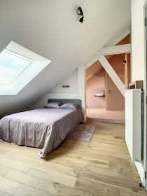 Приватна кімната за оренду для 990 EUR на місяць у Schaerbeek, Avenue Eugène Plasky