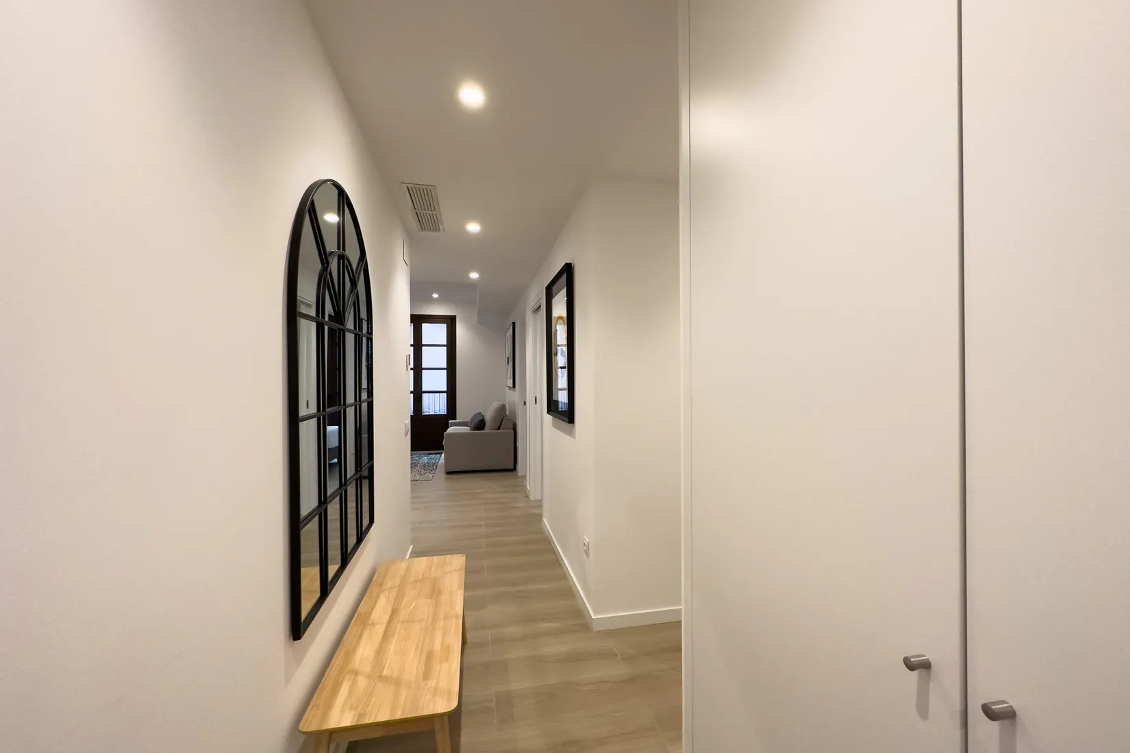 2-Bedroom Apartment in Carrer de Sant Pere Més Baix, Barcelona (1207276) ROOM 2