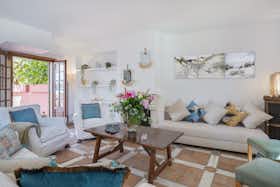Huis te huur voor € 1.683 per maand in Marbella, Urbanización Guadalmina Baja