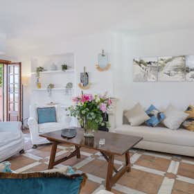 Будинок за оренду для 1 683 EUR на місяць у Marbella, Urbanización Guadalmina Baja