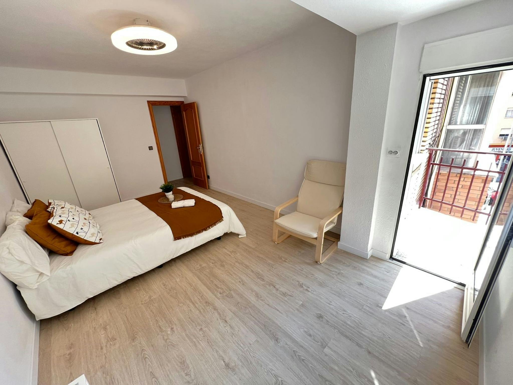 Carrer Reverend José María Pinazo, Valencia preview