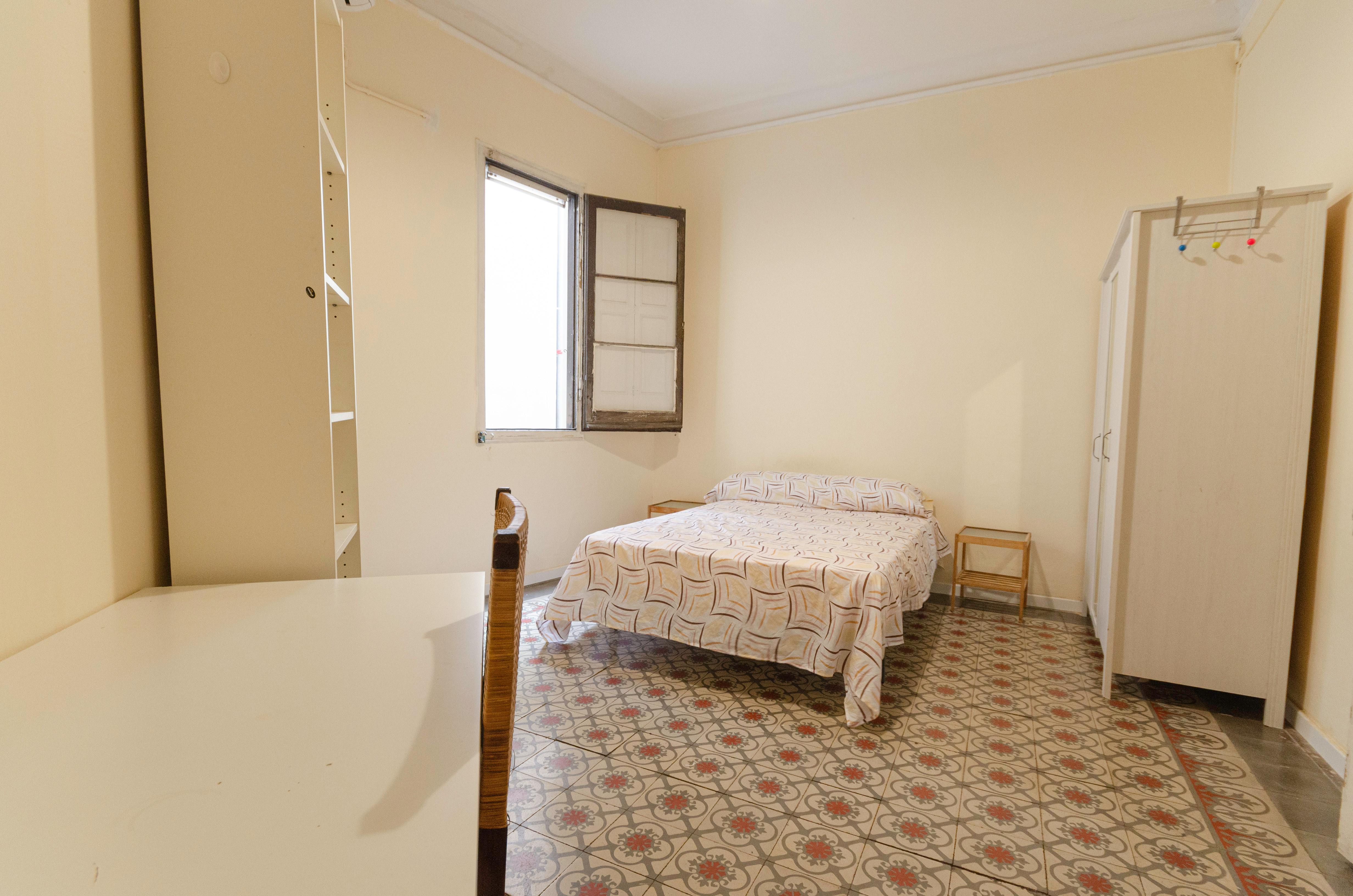 Private room in Carrer d'Aragó, Barcelona (1208185) room image 1