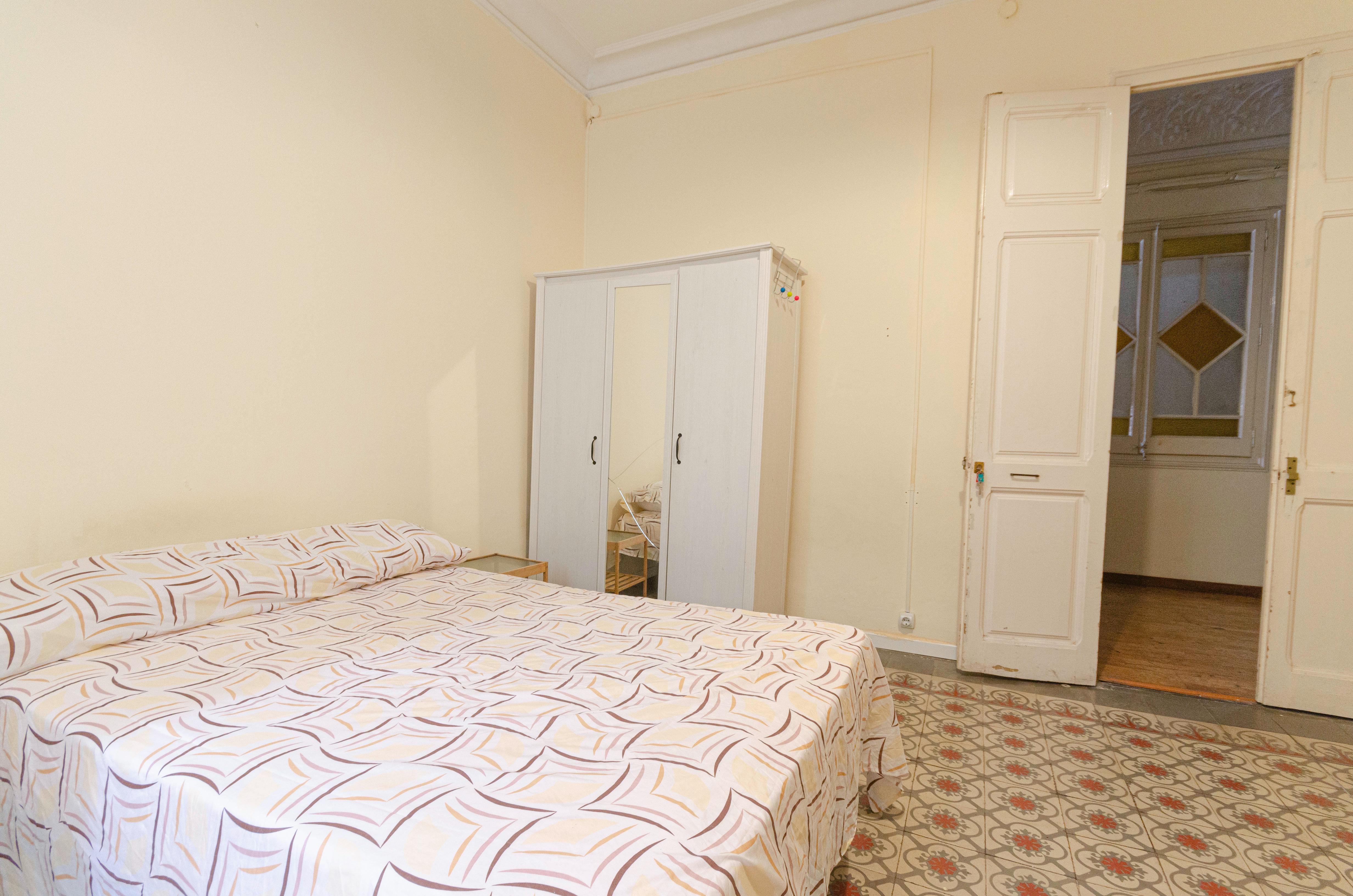 Private room in Carrer d'Aragó, Barcelona (1208185) room image 2