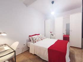 Privé kamer te huur voor € 640 per maand in Barcelona, Carrer de Cabanes