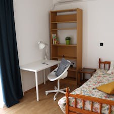 Private room for rent for €400 per month in Athens, Liakataion