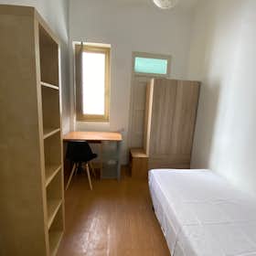 Private room for rent for €330 per month in Córdoba, Calle Gonzalo Ximénez de Quesada