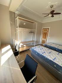 Общая комната сдается в аренду за 560 € в месяц в Valencia, Plaça Xúquer