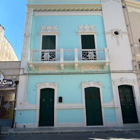 Building for rent for €3,200 per month in Mesagne, Via Federico II Svevo