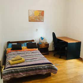 Private room for rent for €350 per month in Athens, Boukouvala