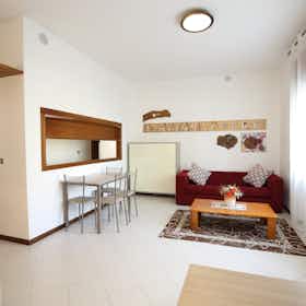 公寓 正在以 €3,000 的月租出租，其位于 Montecchio Maggiore-Alte Ceccato, Via Pietro Ceccato