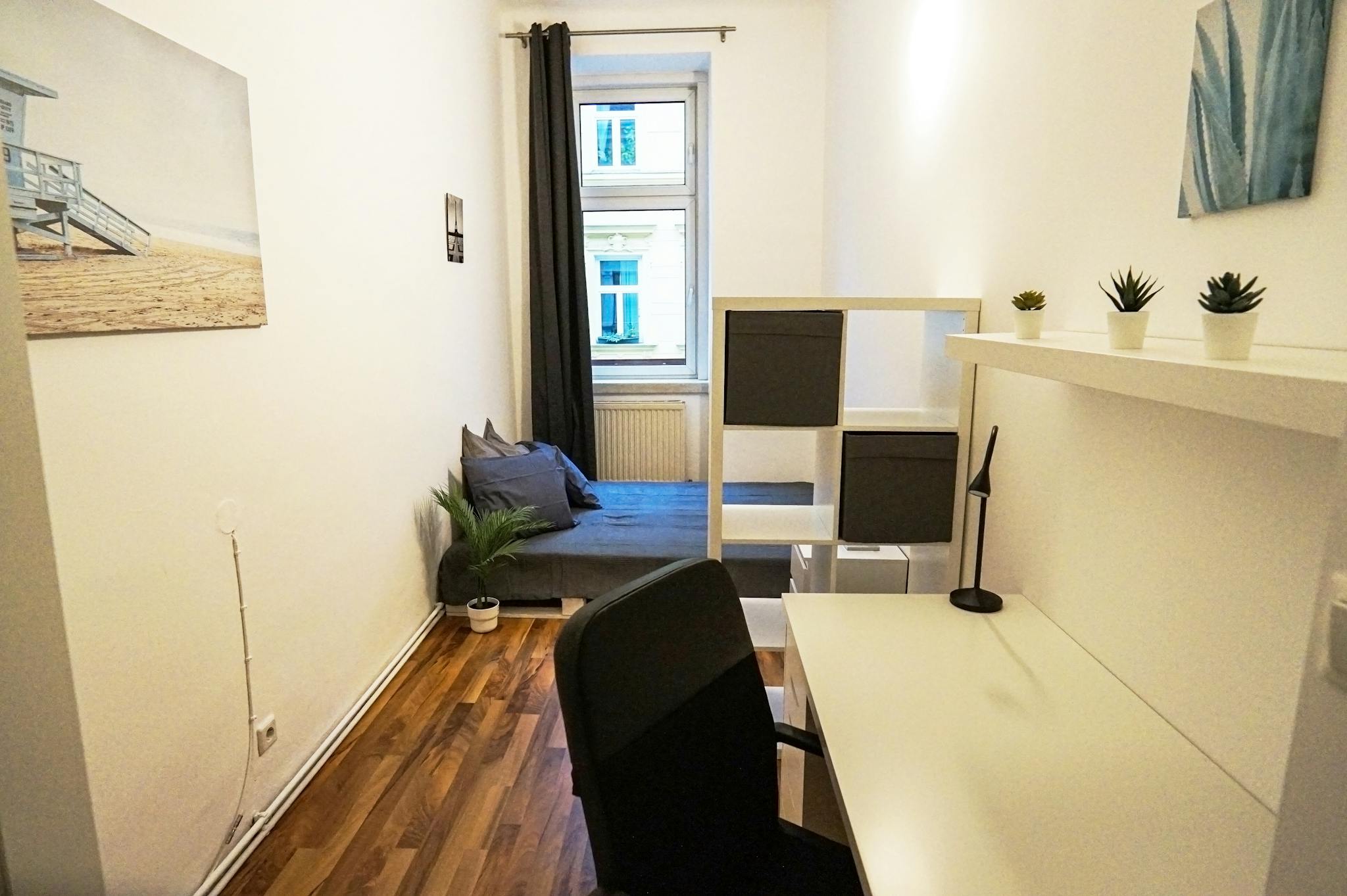 Novaragasse, Vienna preview