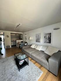 Apartamento para alugar por € 1.490 por mês em Köln, Vitalisstraße