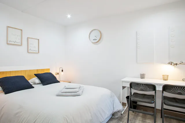 Shared room in Carrer de la Portaferrissa, Barcelona (1212064) room image 1