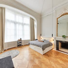 Private room for rent for €1,150 per month in Ixelles, Rue Washington