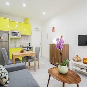 Apartamento en alquiler por 1550 € al mes en Madrid, Calle de Eguílaz